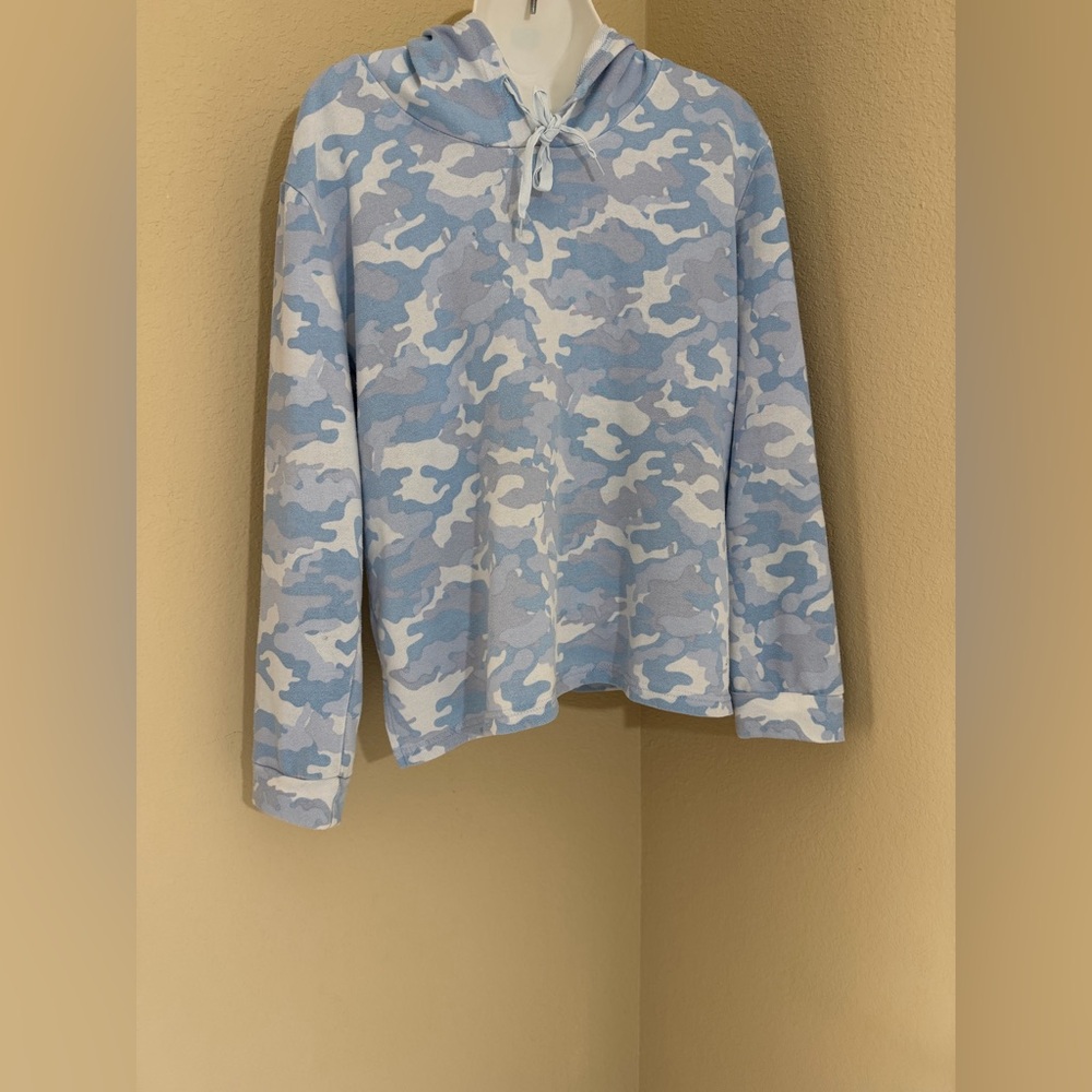 Wake&wear by ink&ivy Blue Camouflage Hoodie Long Sleeve Sweater size medium